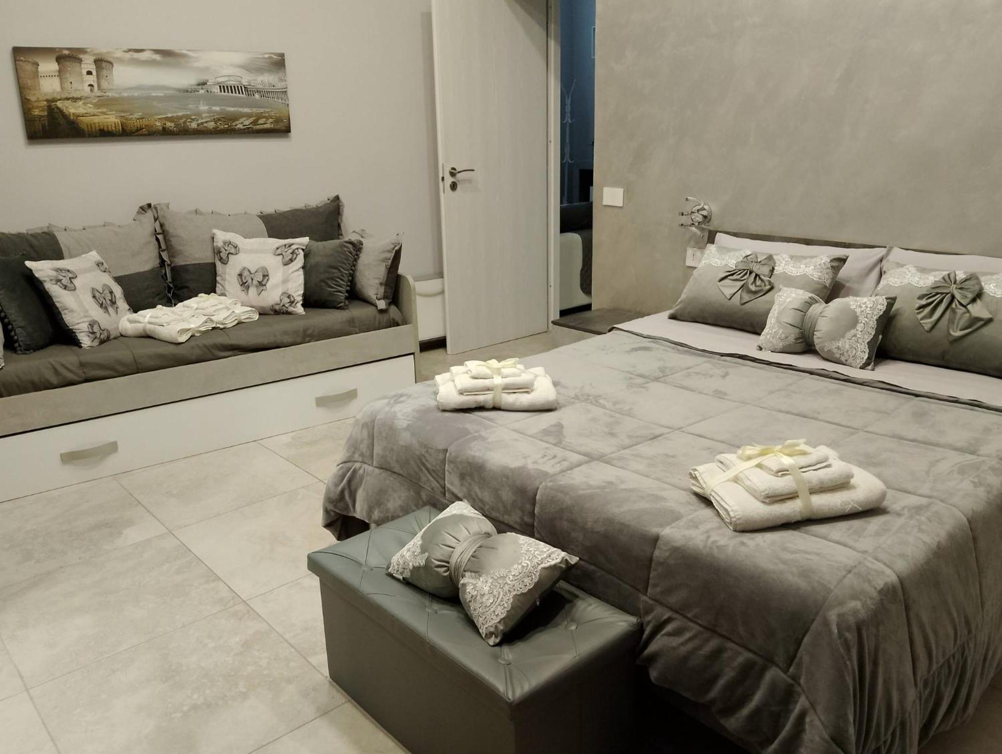 Mary House Napoli Centro Apartment Екстериор снимка